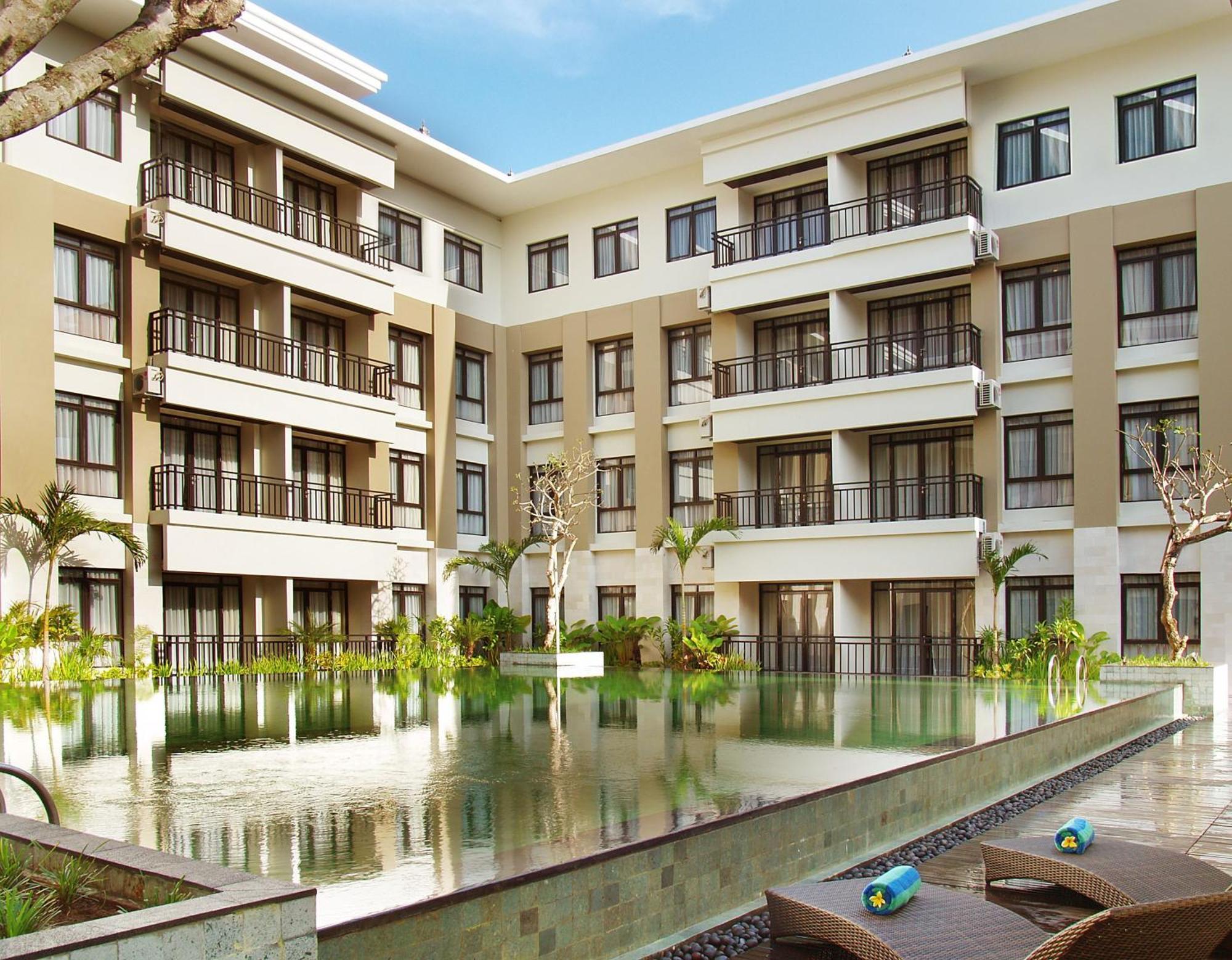 Grand Kuta Hotel And Residence Legian Buitenkant foto